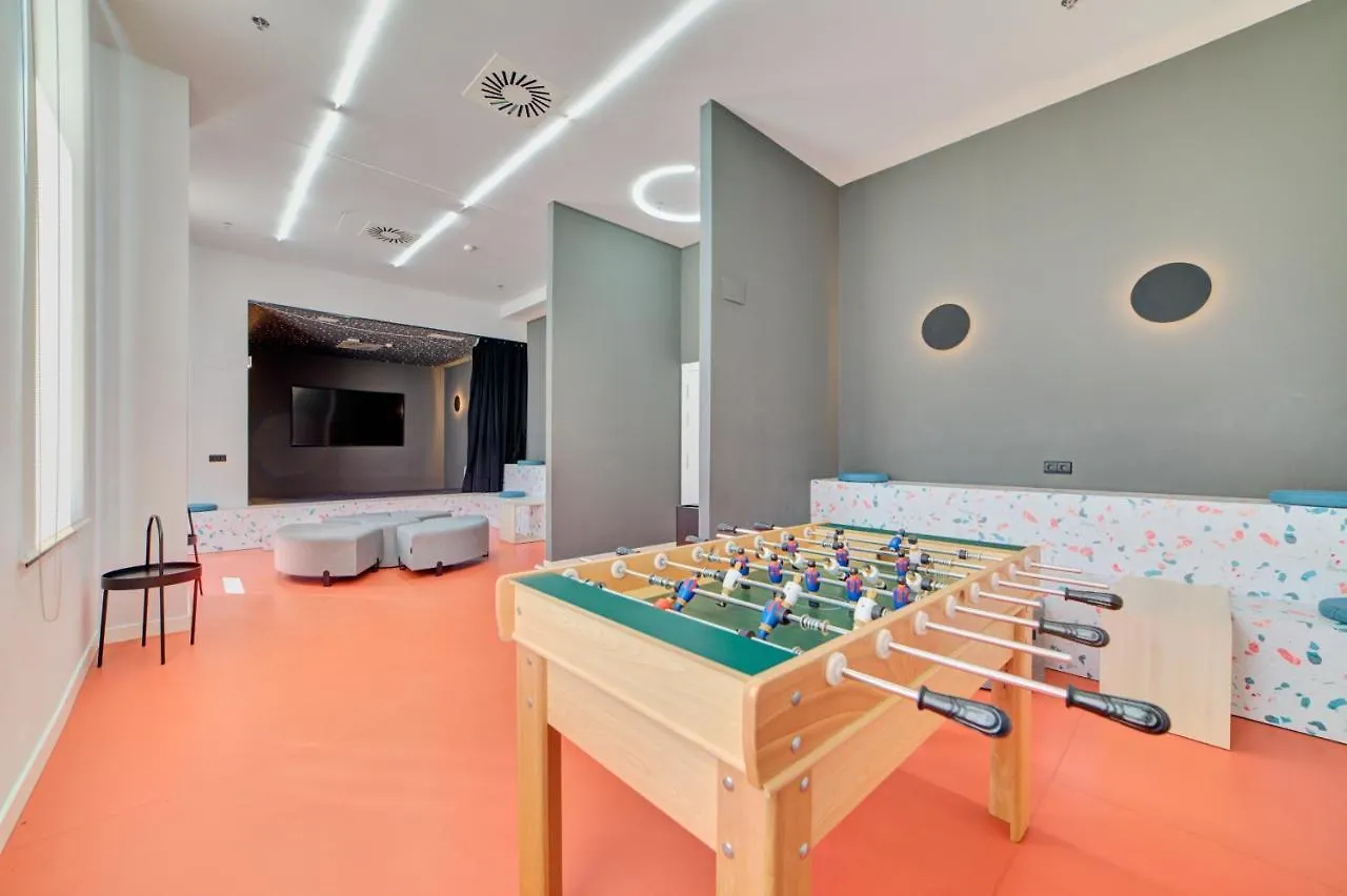 Hotel apartamentowy Home And Coliving Pampeluna