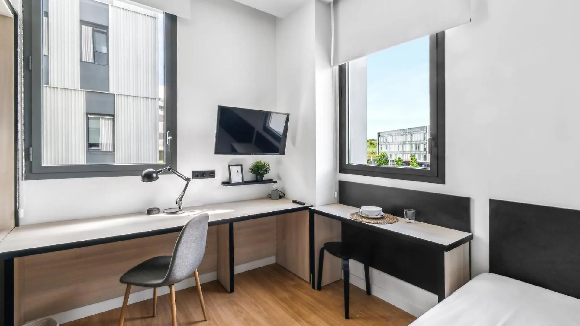 Home And Coliving Pampeluna Hotel apartamentowy