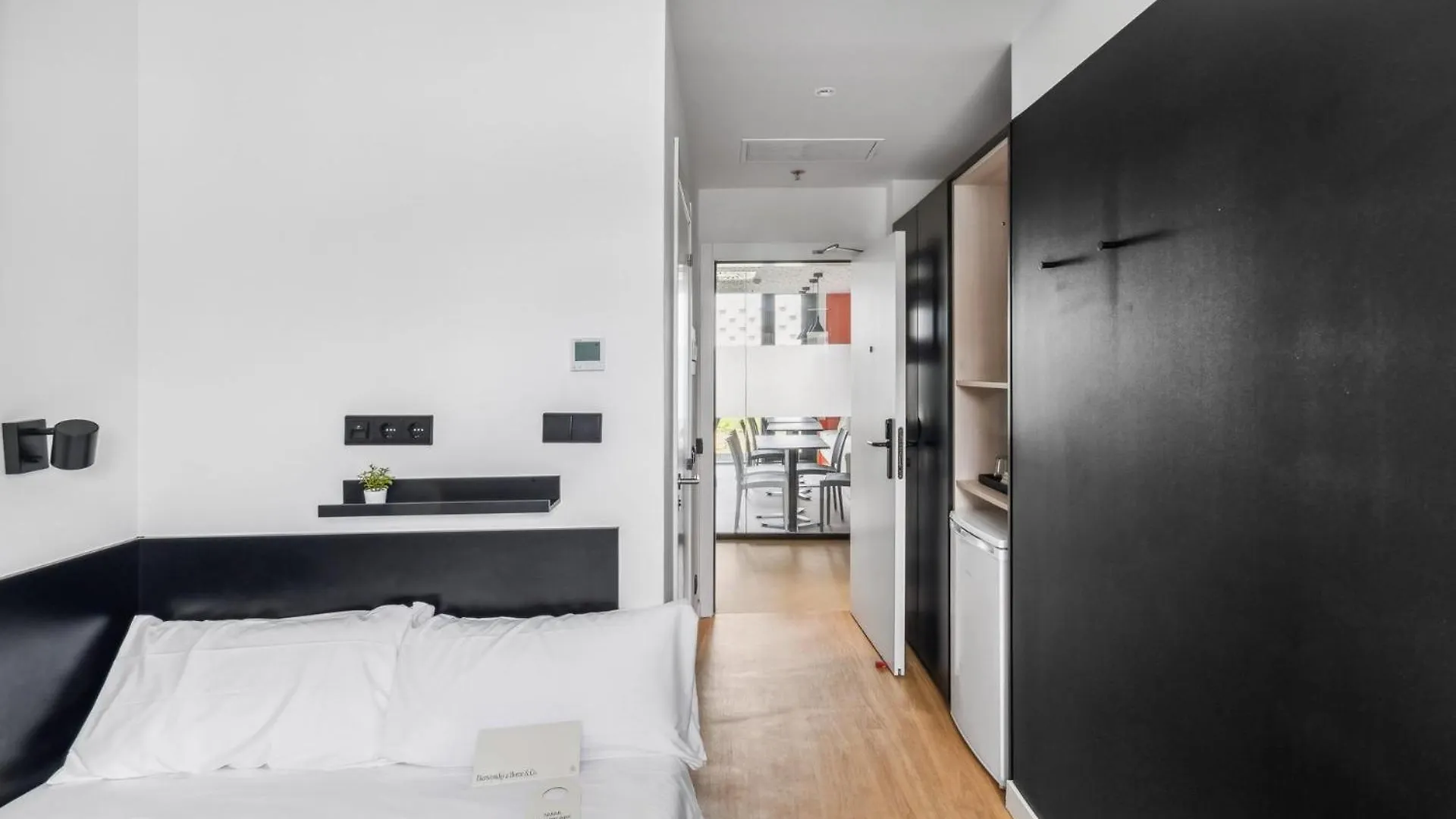 Home And Coliving Pampeluna Hotel apartamentowy