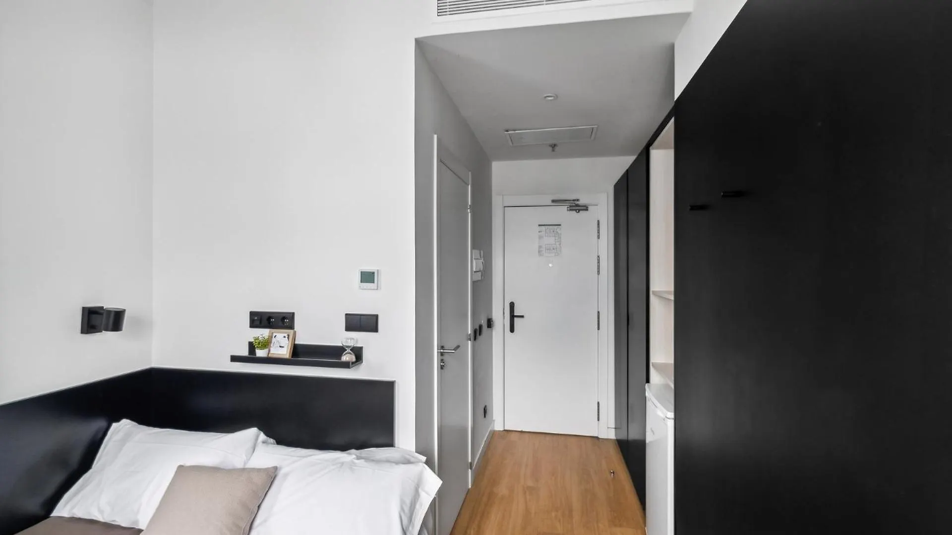Home And Coliving Pampeluna Hotel apartamentowy