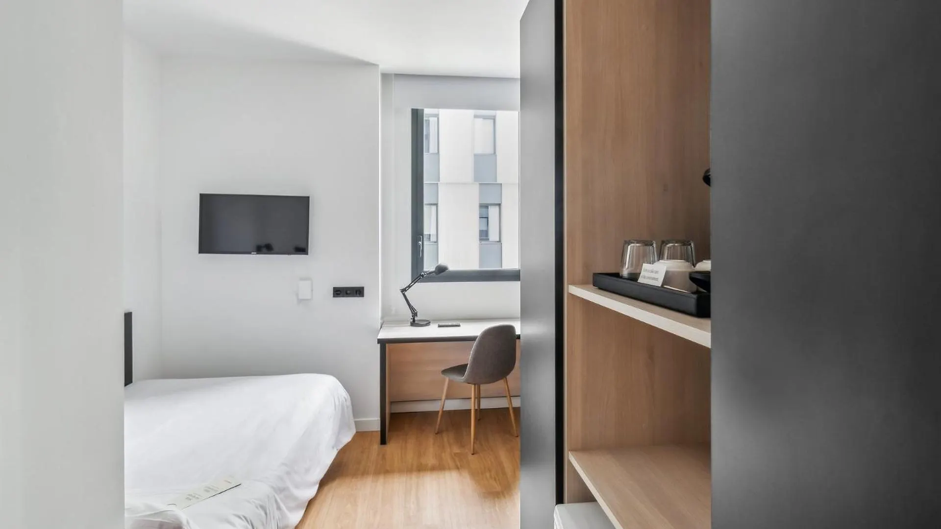 Ξενοδοχείο με διαμερίσματα Home And Coliving Παμπλόνα